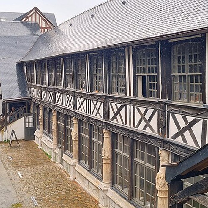 Photo de Aître Saint-Maclou à Rouen