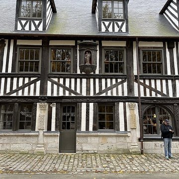 Aître Saint-Maclou à Rouen