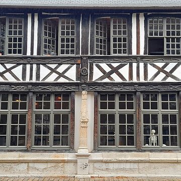 Aître Saint-Maclou à Rouen