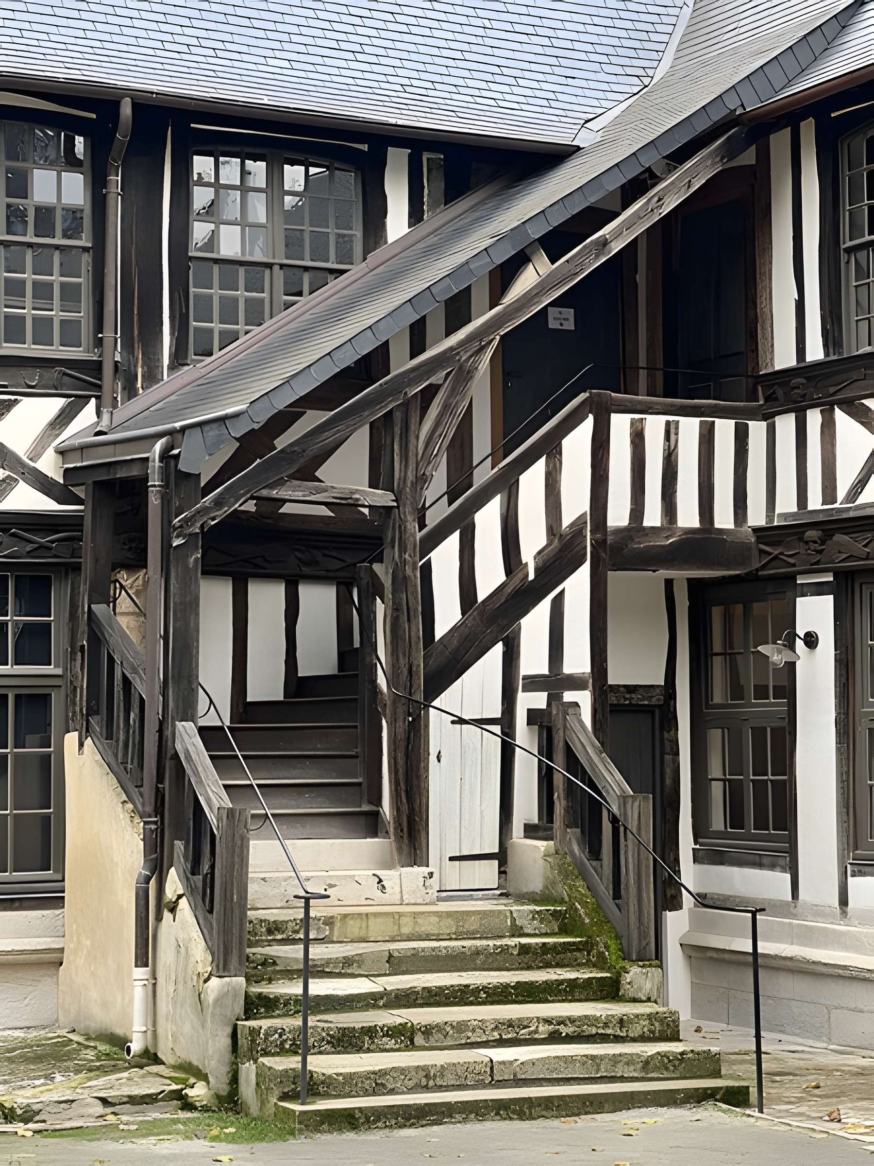 Aître Saint-Maclou à Rouen