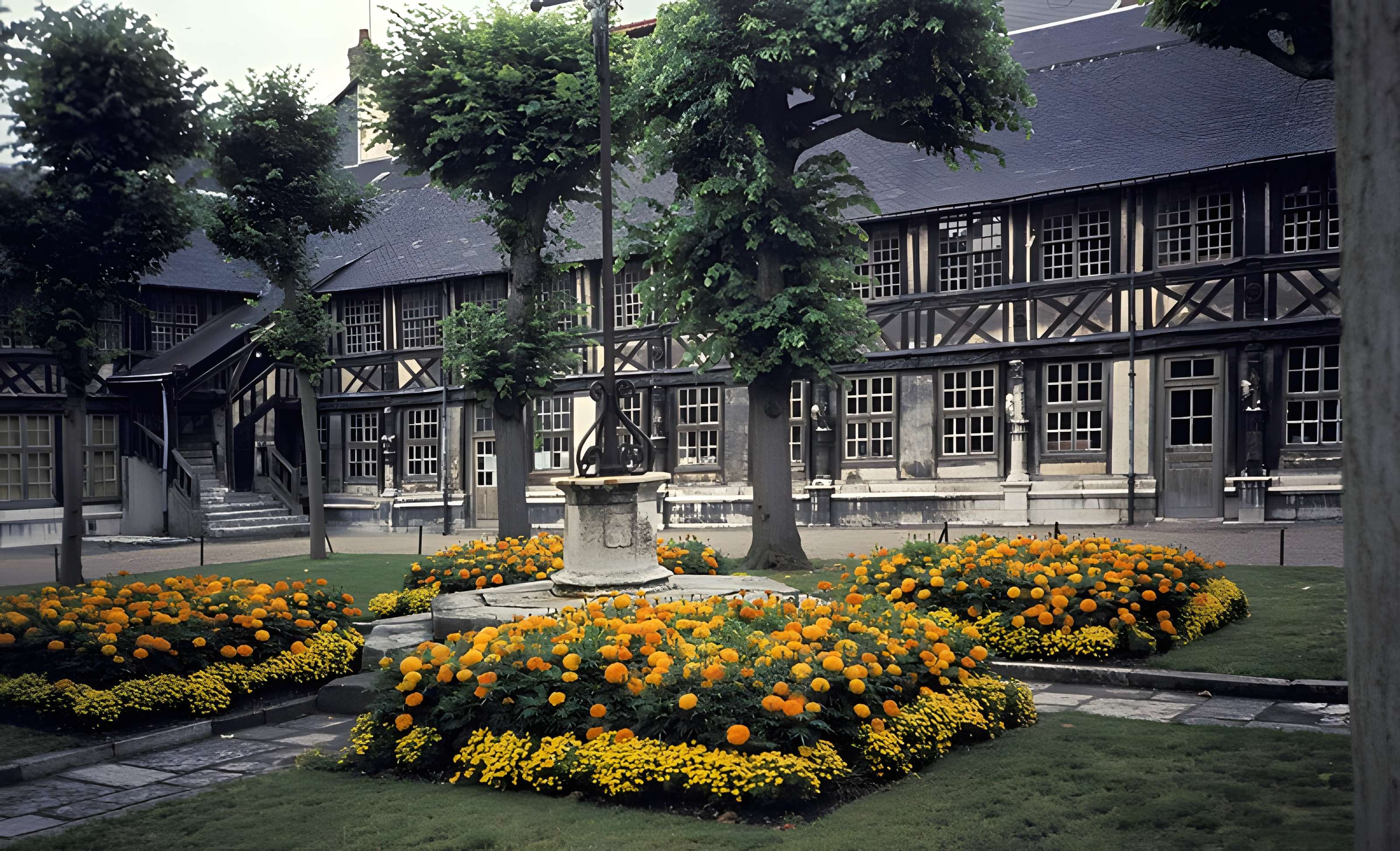 Aître Saint-Maclou à Rouen