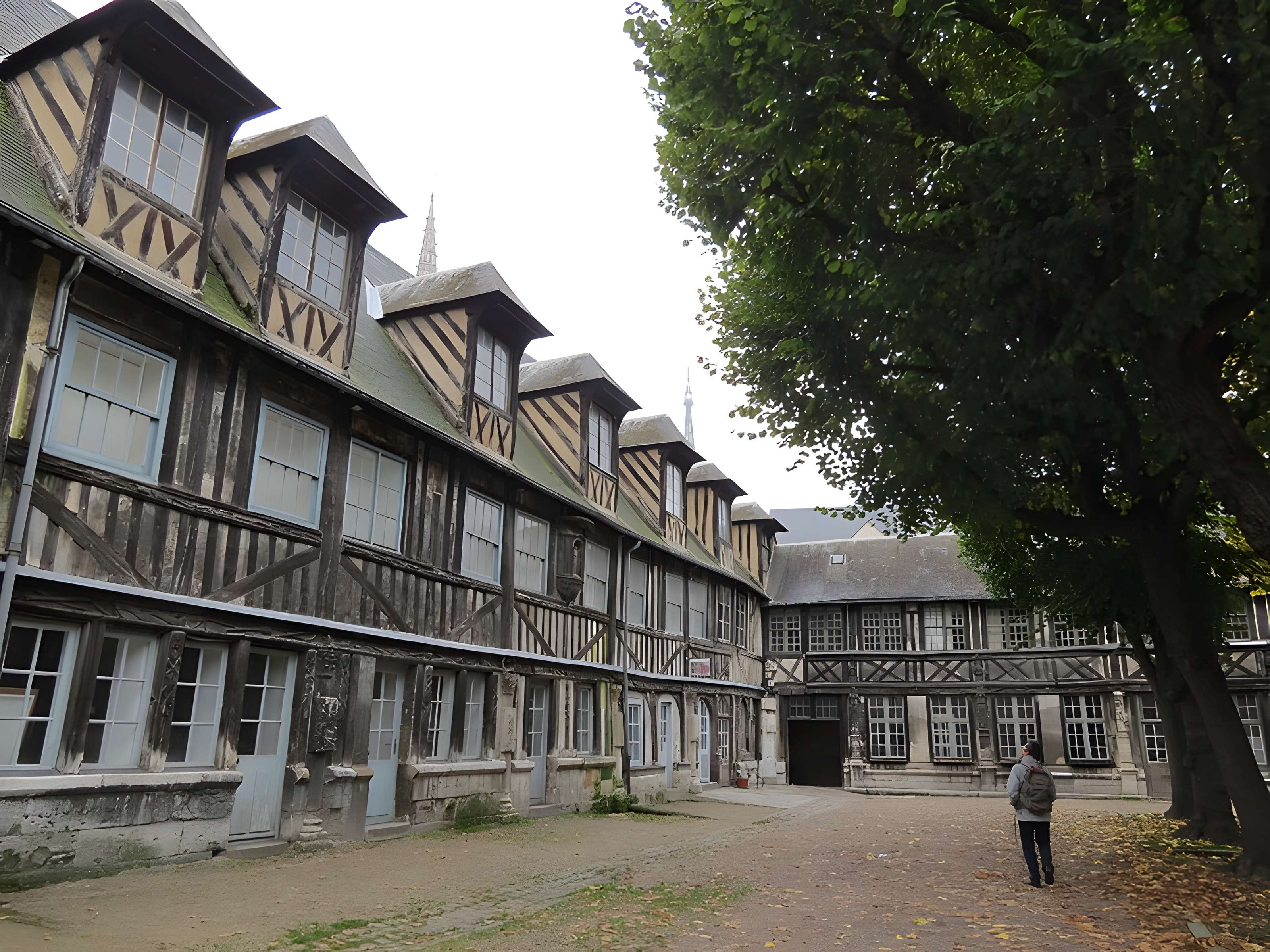 Aître Saint-Maclou à Rouen