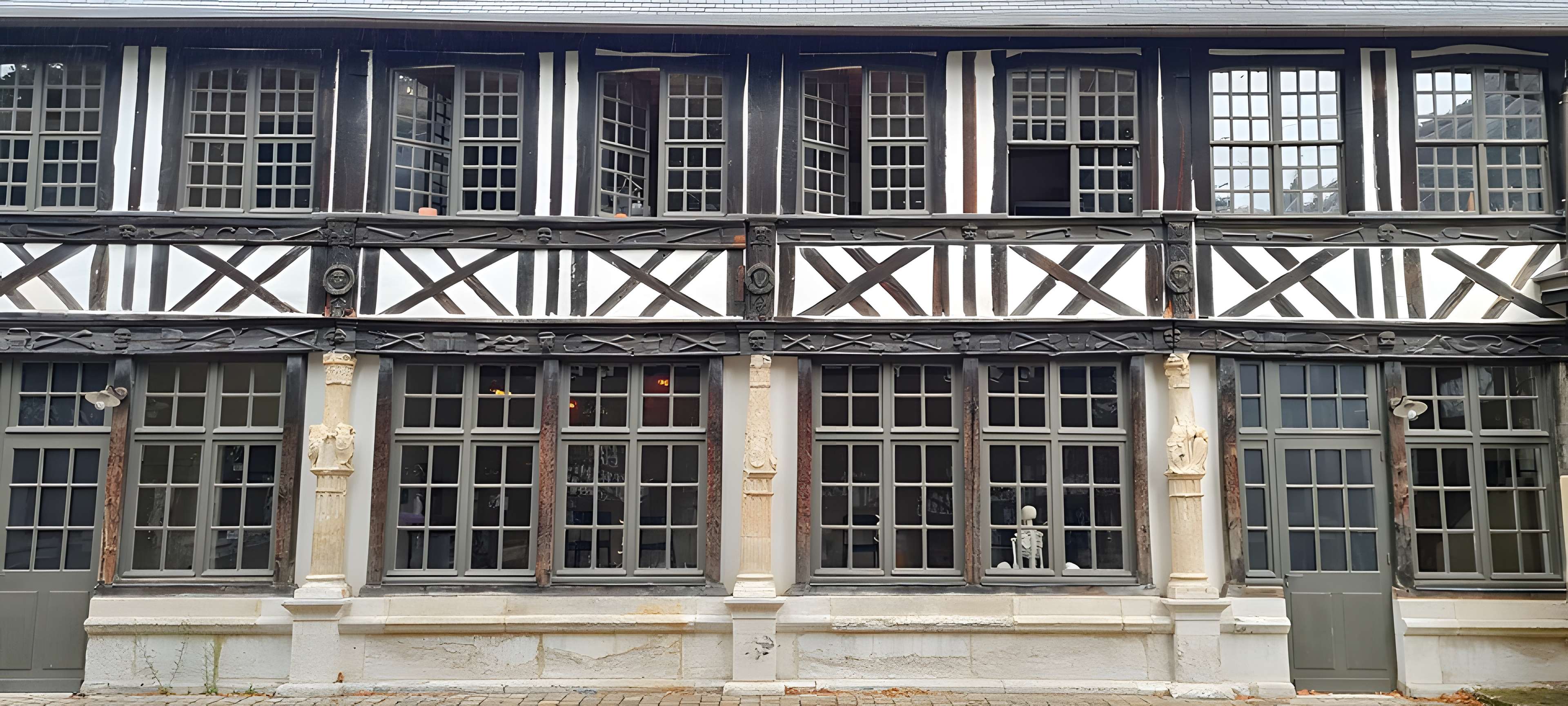 Aître Saint-Maclou à Rouen