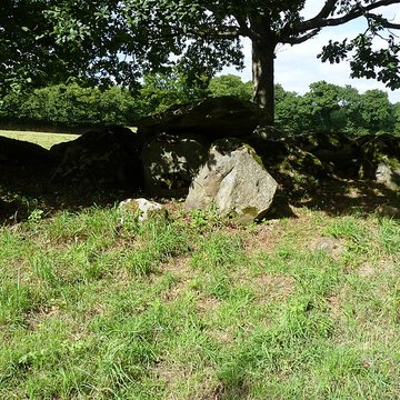 Allée couverte de Kernescop à Lohuec