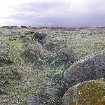 Allée couverte de Pont-ar-Bleiz à Lampaul-Ploudalmézeau