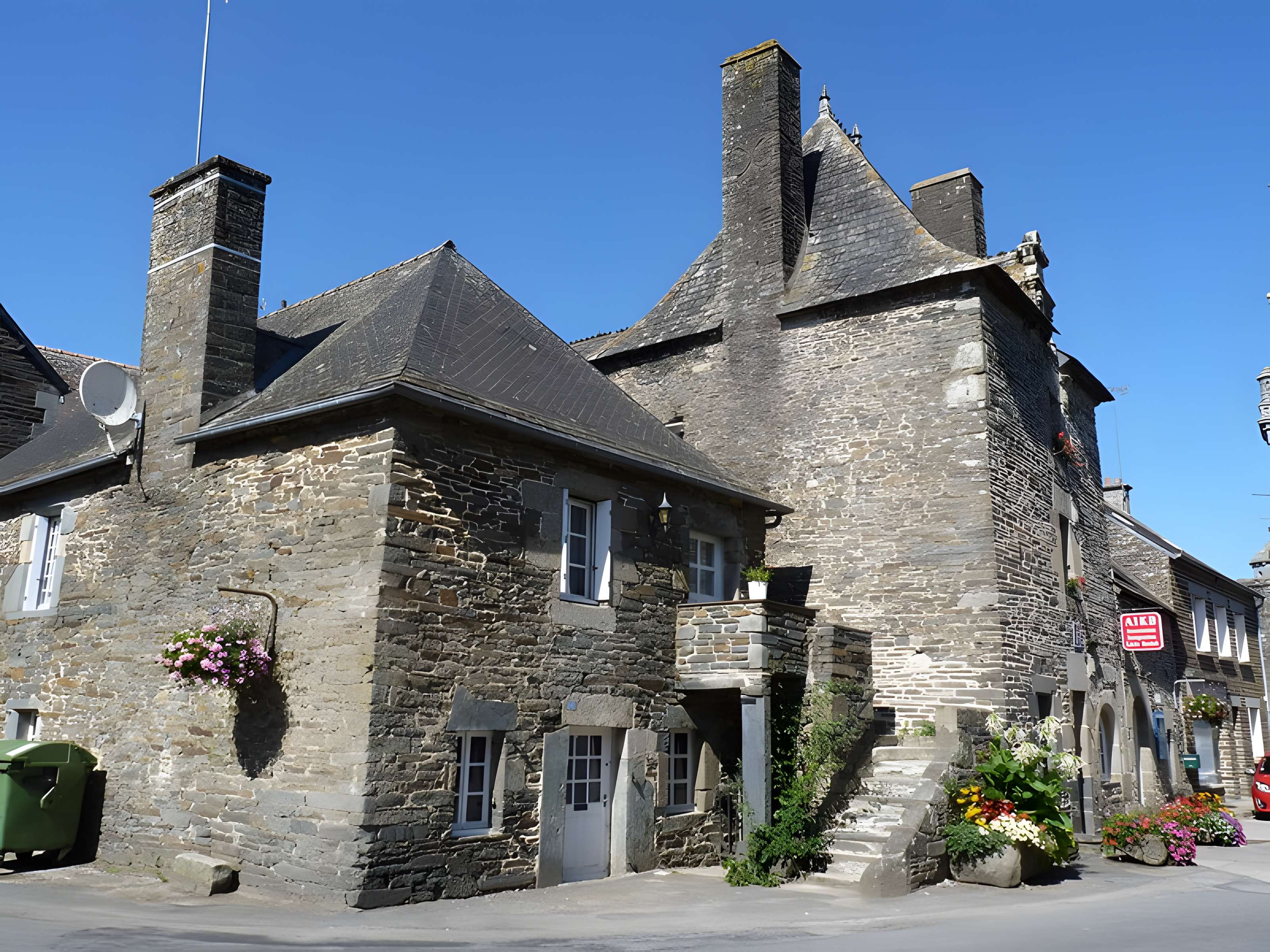Ancien rendez-vous de chasse des ducs de Rohan à Gouarec 