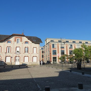 Ancienne chocolaterie Poulain à Blois
