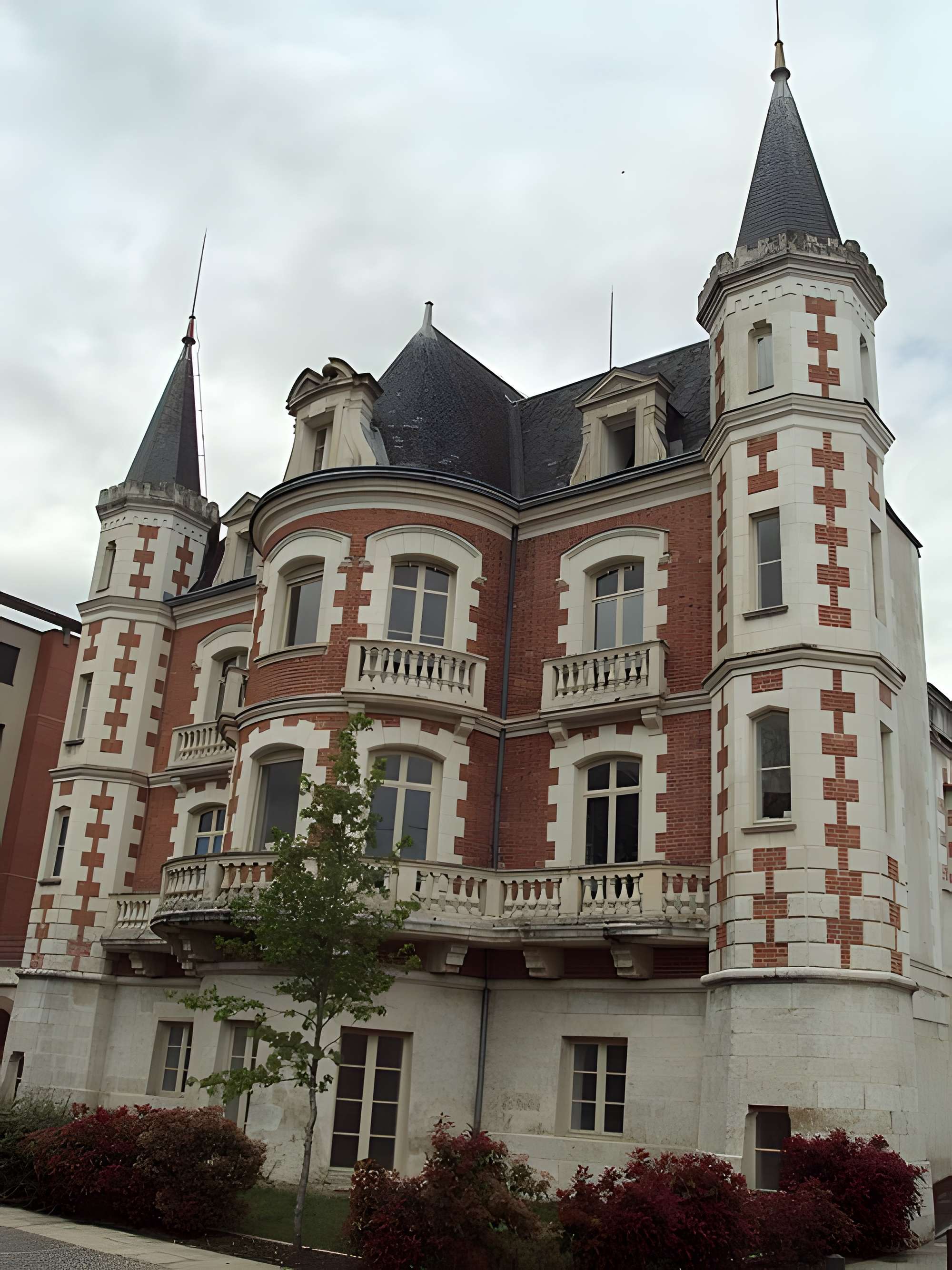 Ancienne chocolaterie Poulain à Blois