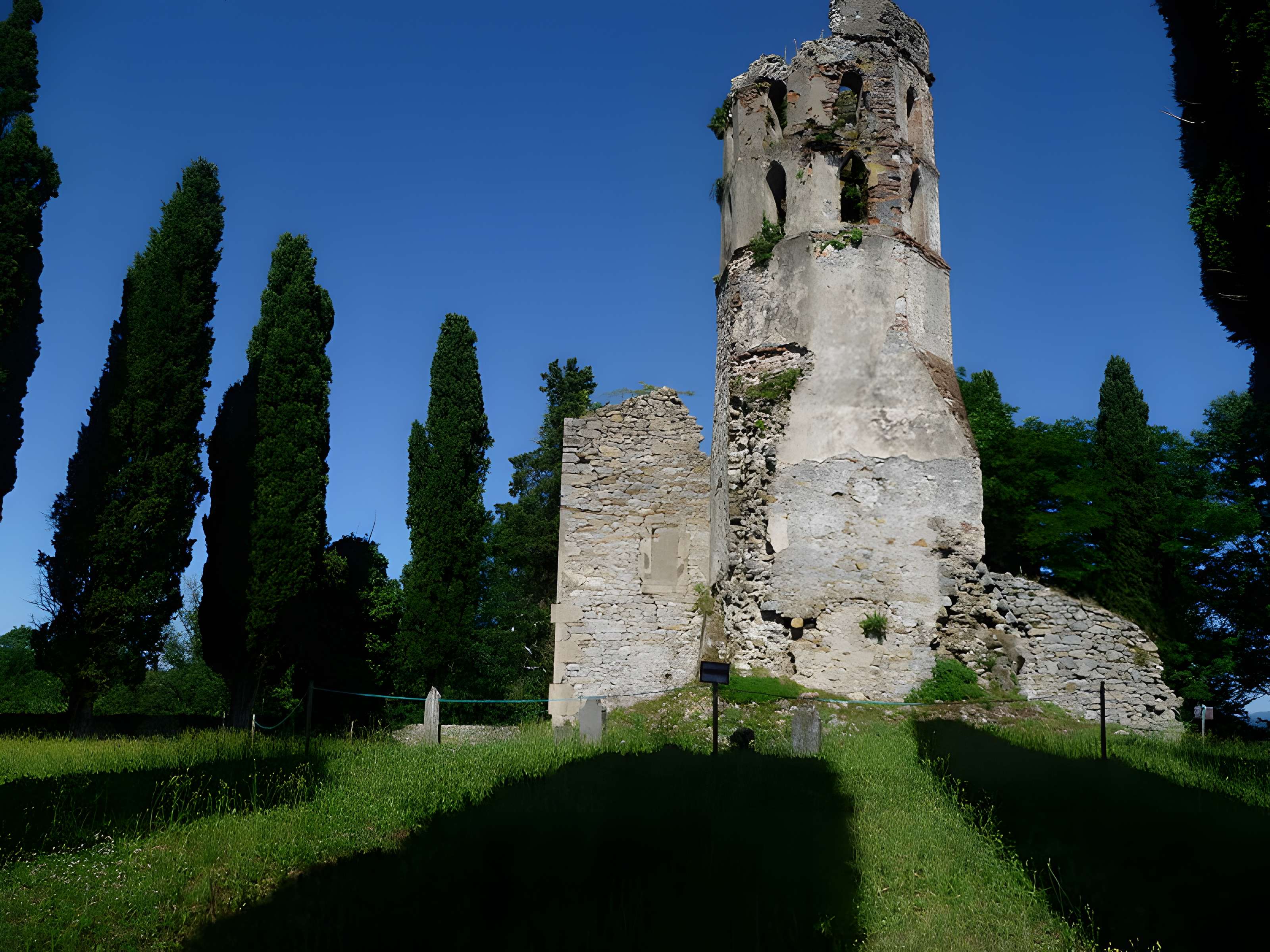 Ancienne église Notre-Dame de Noguès de Lescure