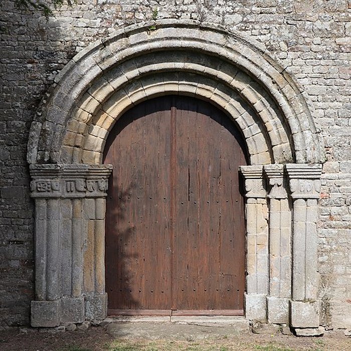 Photo de Ancienne église Saint-Lunaire de Saint-Lormel