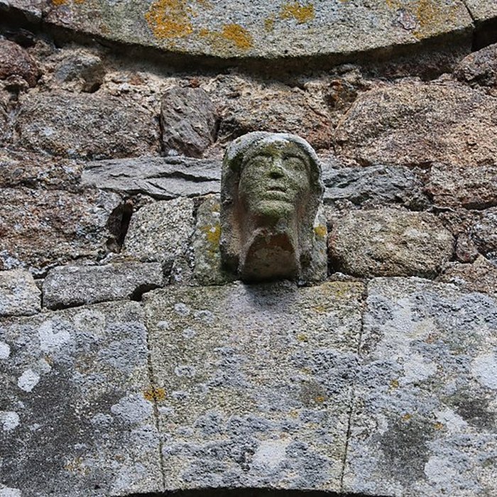 Photo de Ancienne église Saint-Lunaire de Saint-Lormel
