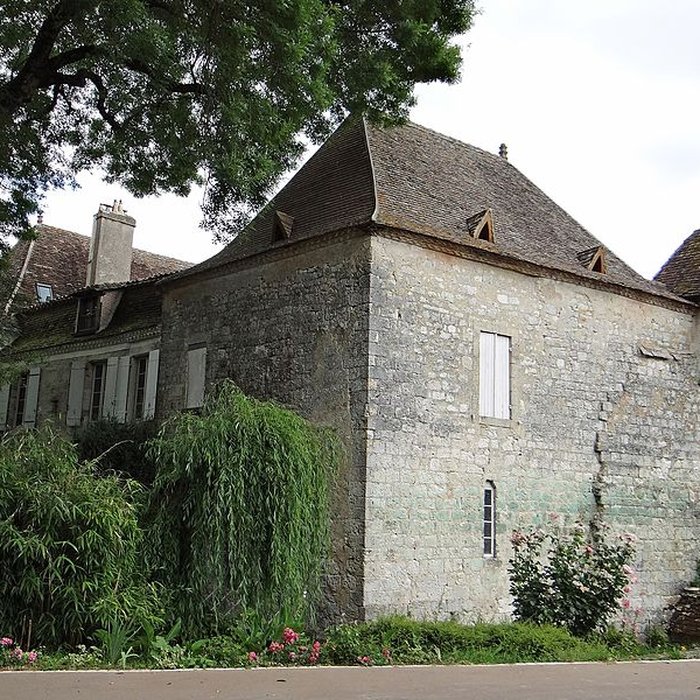 Photo de Ancienne prévôté Place Saint-Félicien à Issigeac