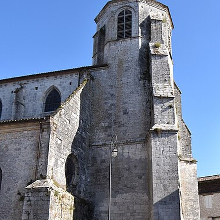 Photo de Ancienne prévôté Place Saint-Félicien à Issigeac