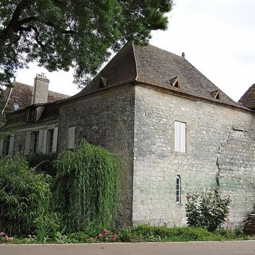 Ancienne prévôté Place Saint-Félicien à Issigeac