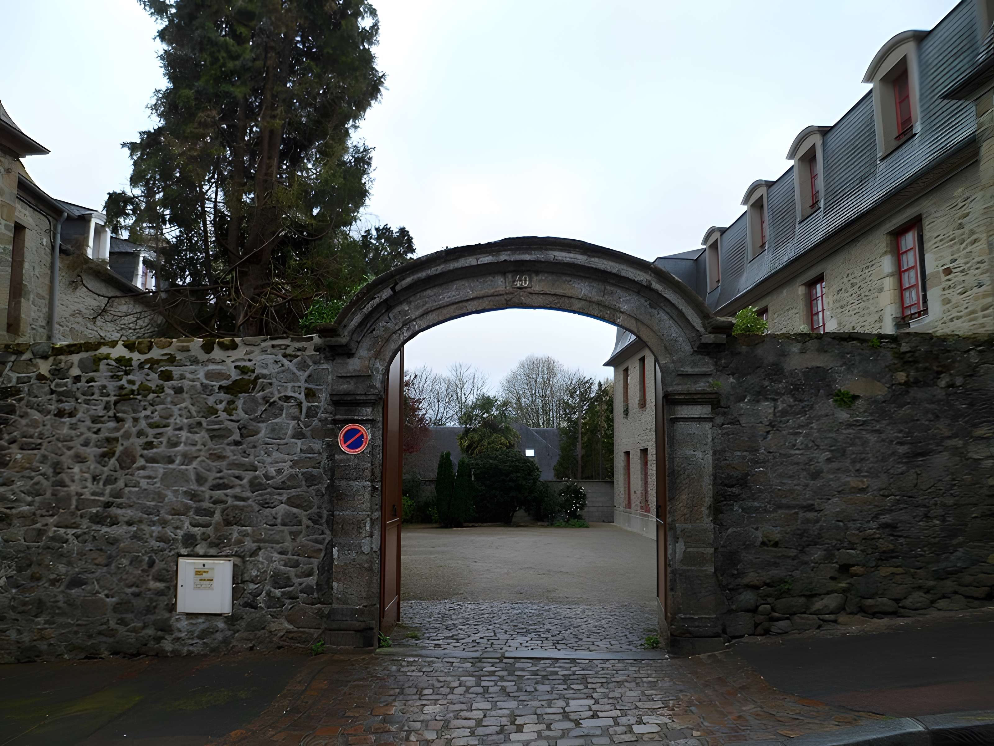 Ancienne sous-préfecture de Coutances