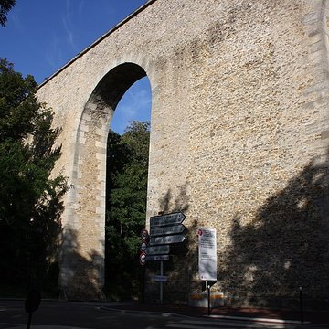 Aqueduc de Buc