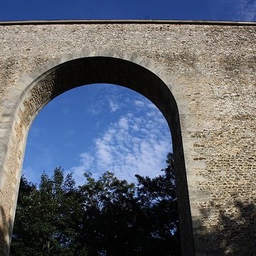 Aqueduc de Buc