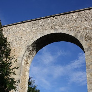 Aqueduc de Buc