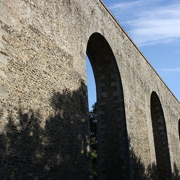Aqueduc de Buc