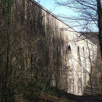 Aqueduc de Buc