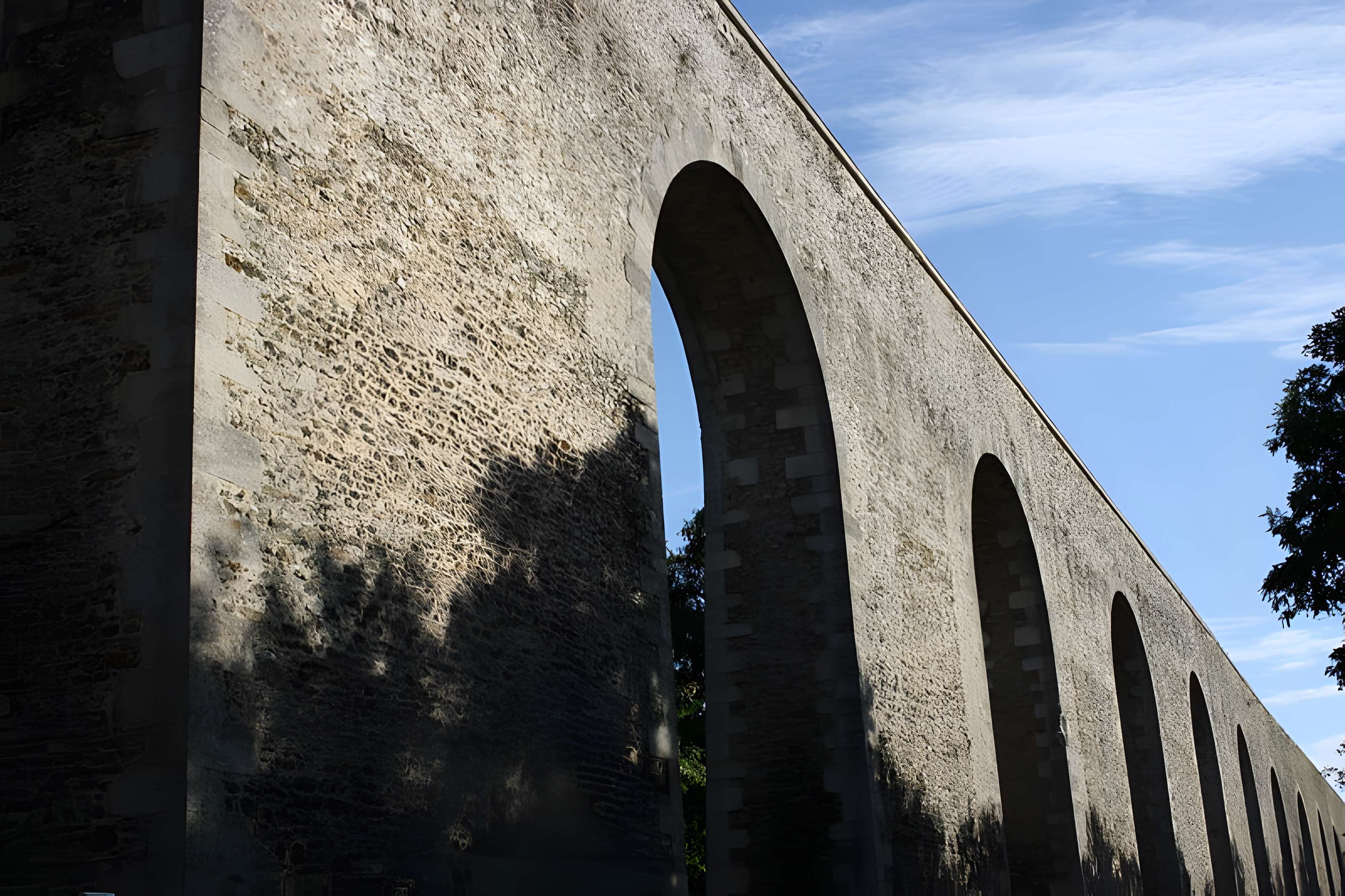 Aqueduc de Buc