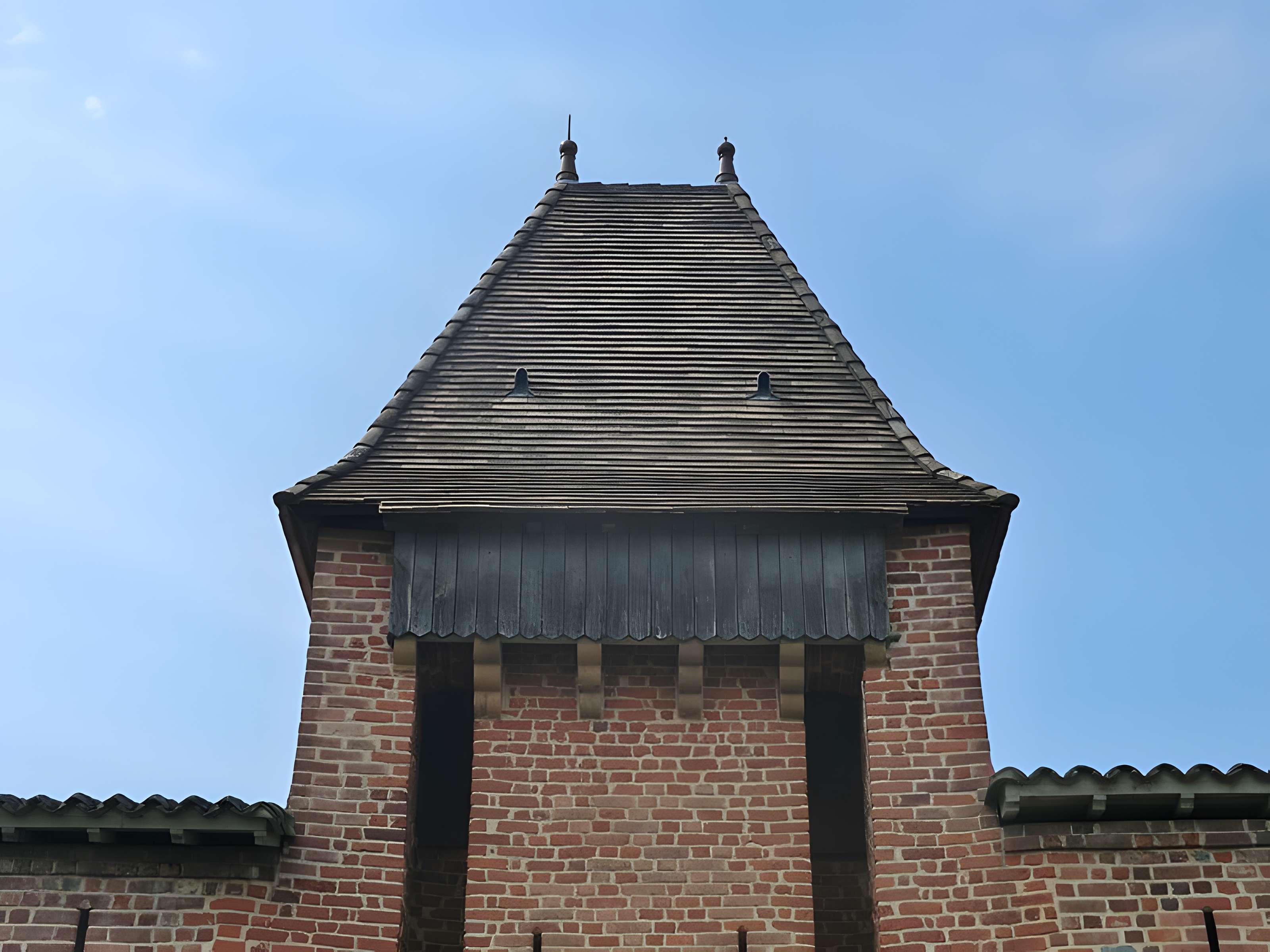 Maison forte de Villon à Villeneuve
