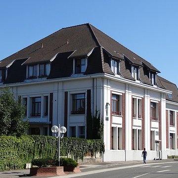 Anciens grands bureaux et ateliers centraux de la compagnie des mines de Vicoigne-Noeux-Drocourt