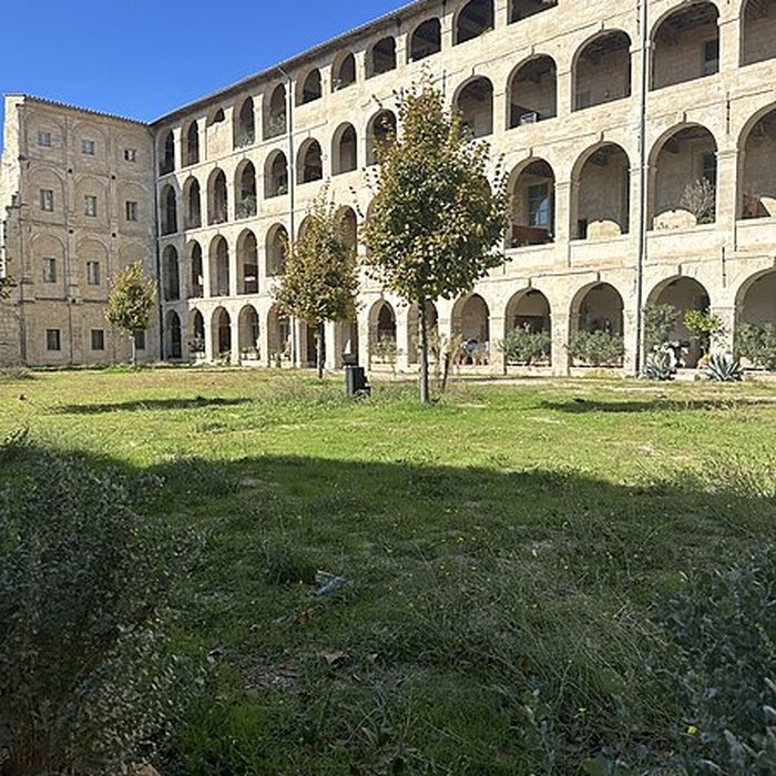 Photo de Aumône générale dAvignon 