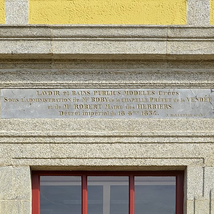 Photo de Bains et lavoirs publics des Herbiers