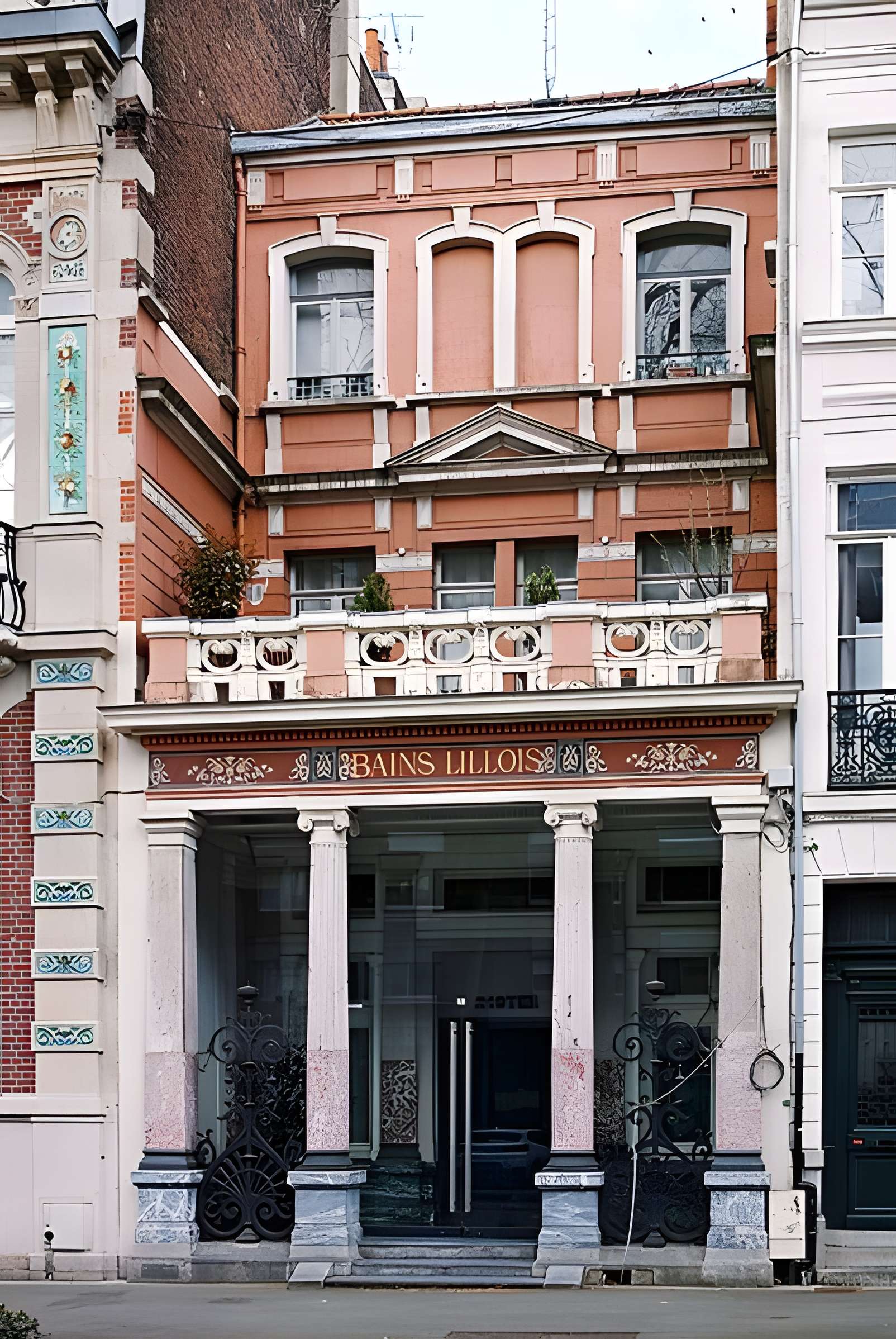 Immeuble dénommé Bains Lillois