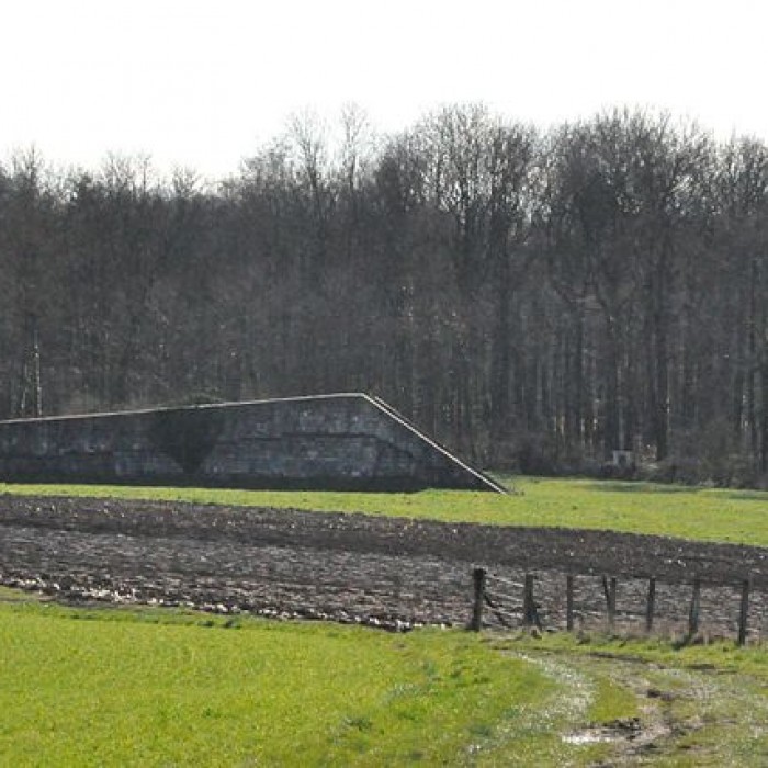 Photo de Base de lancement de V 1 du Bois des Huit Rues également sur commune de Morbecque