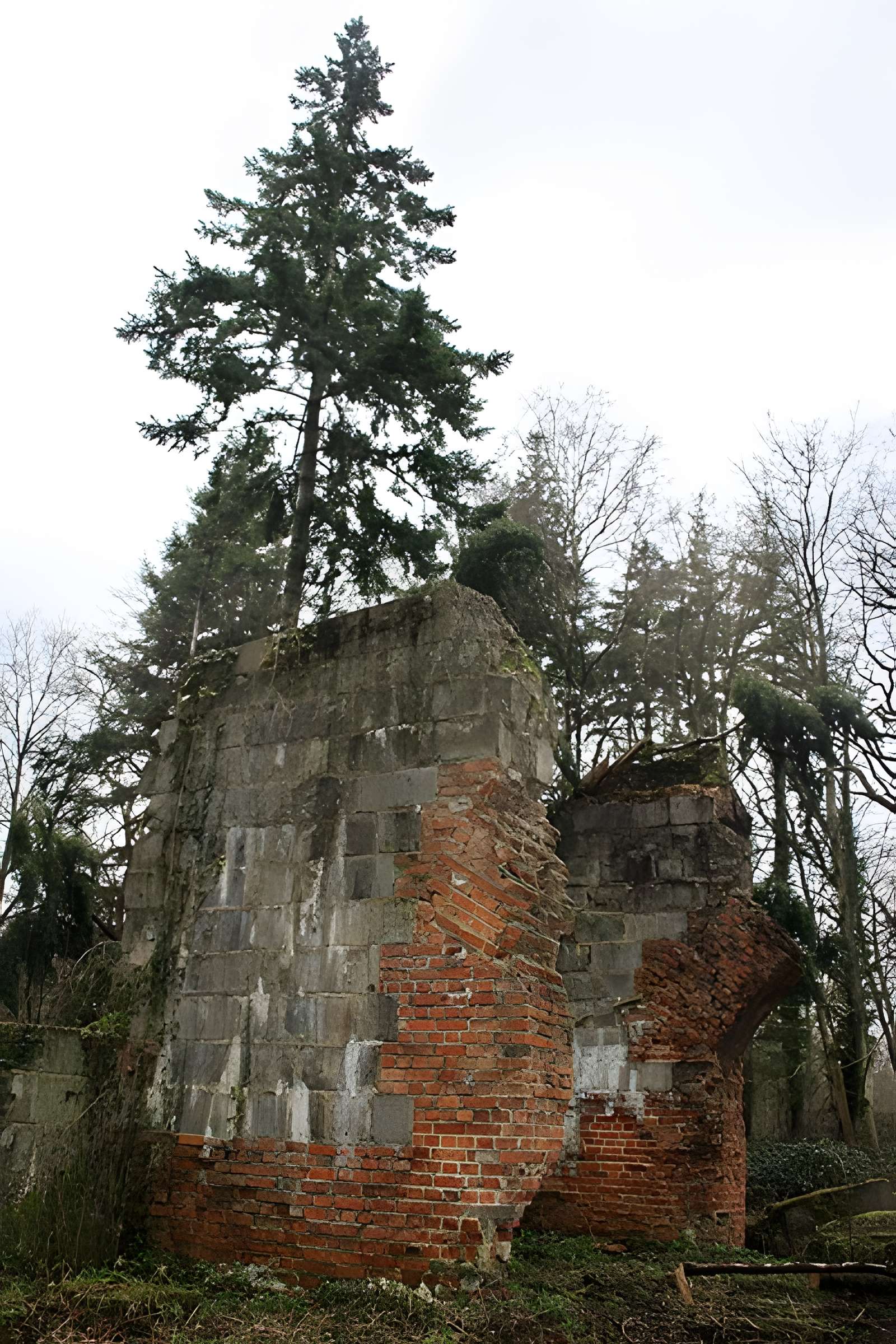 Base de lancement de V1 du bois des Huit-Rues à Morbecque