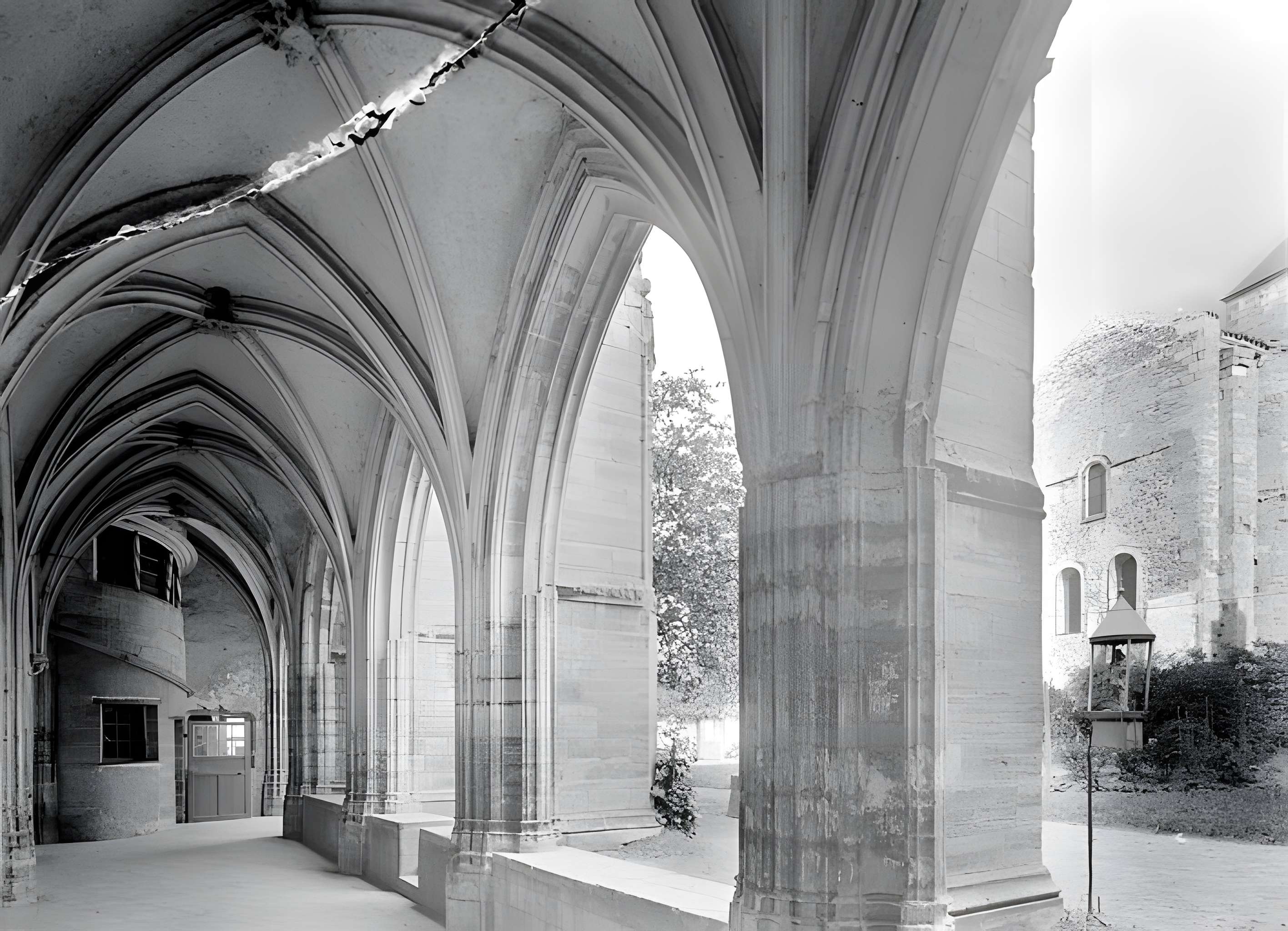 Abbaye Saint-Vincent de Chantelle