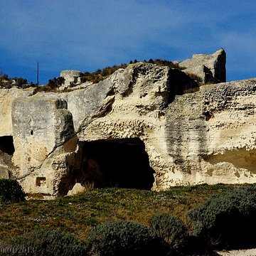 Baumes de Roucas aux Baux-de-Provence