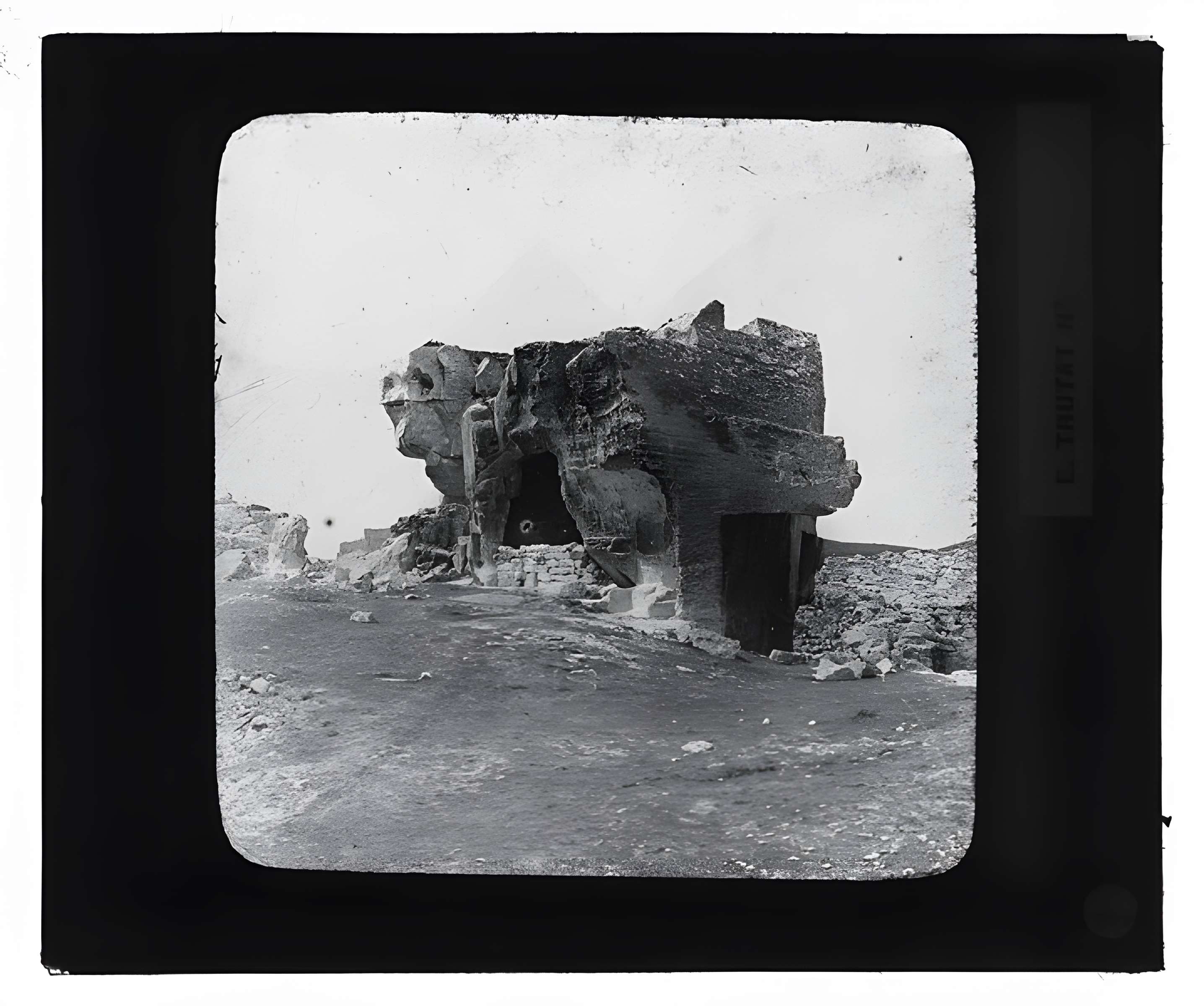 Baumes de Roucas aux Baux-de-Provence