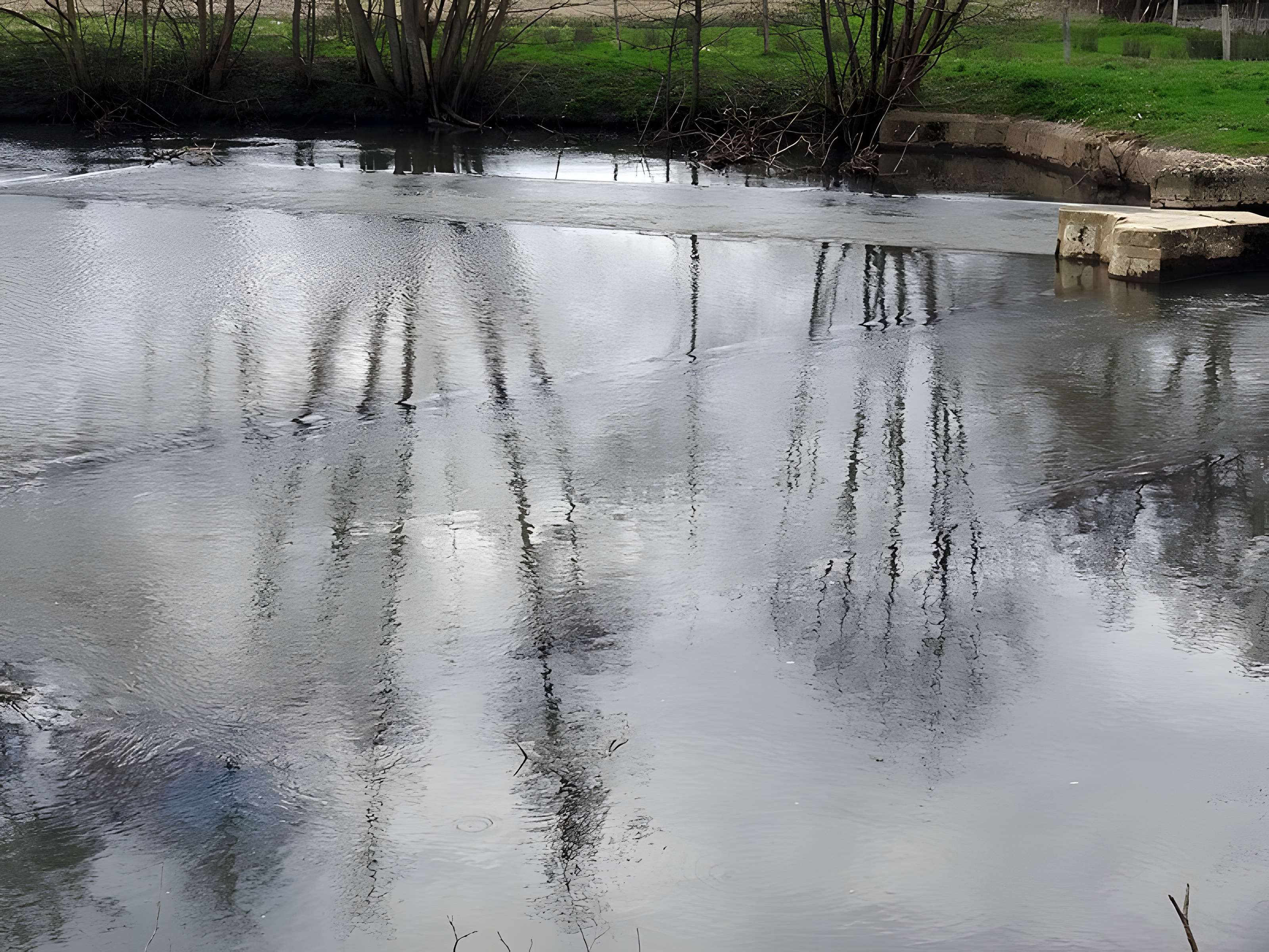 Becquet de l'Iton à Bourth