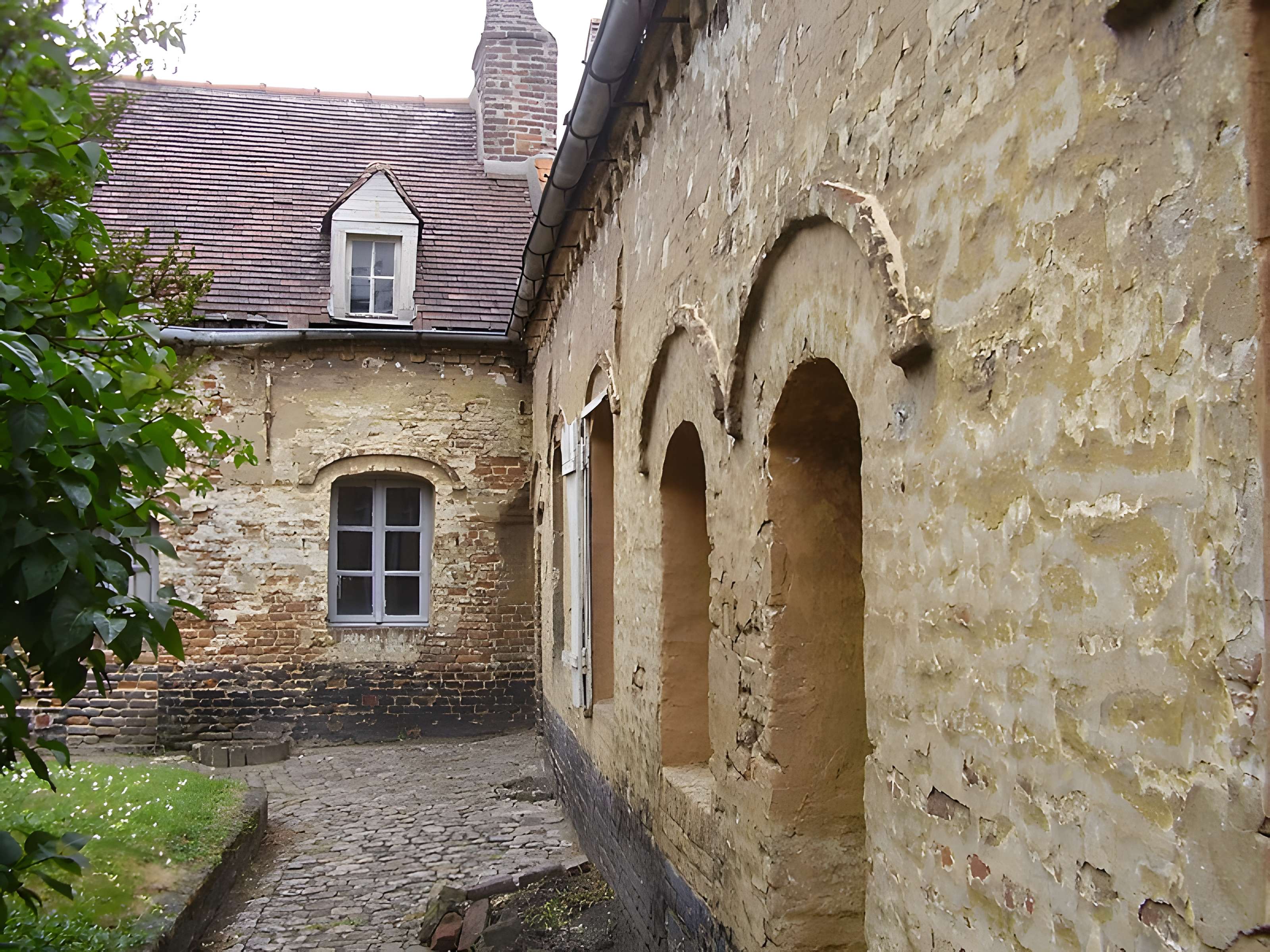 Béguinages Saint-Vaast et Saint-Nicolas de Cambrai
