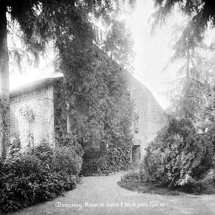 Photo de Maison natale de Jeanne dArc à Domrémy-la-Pucelle