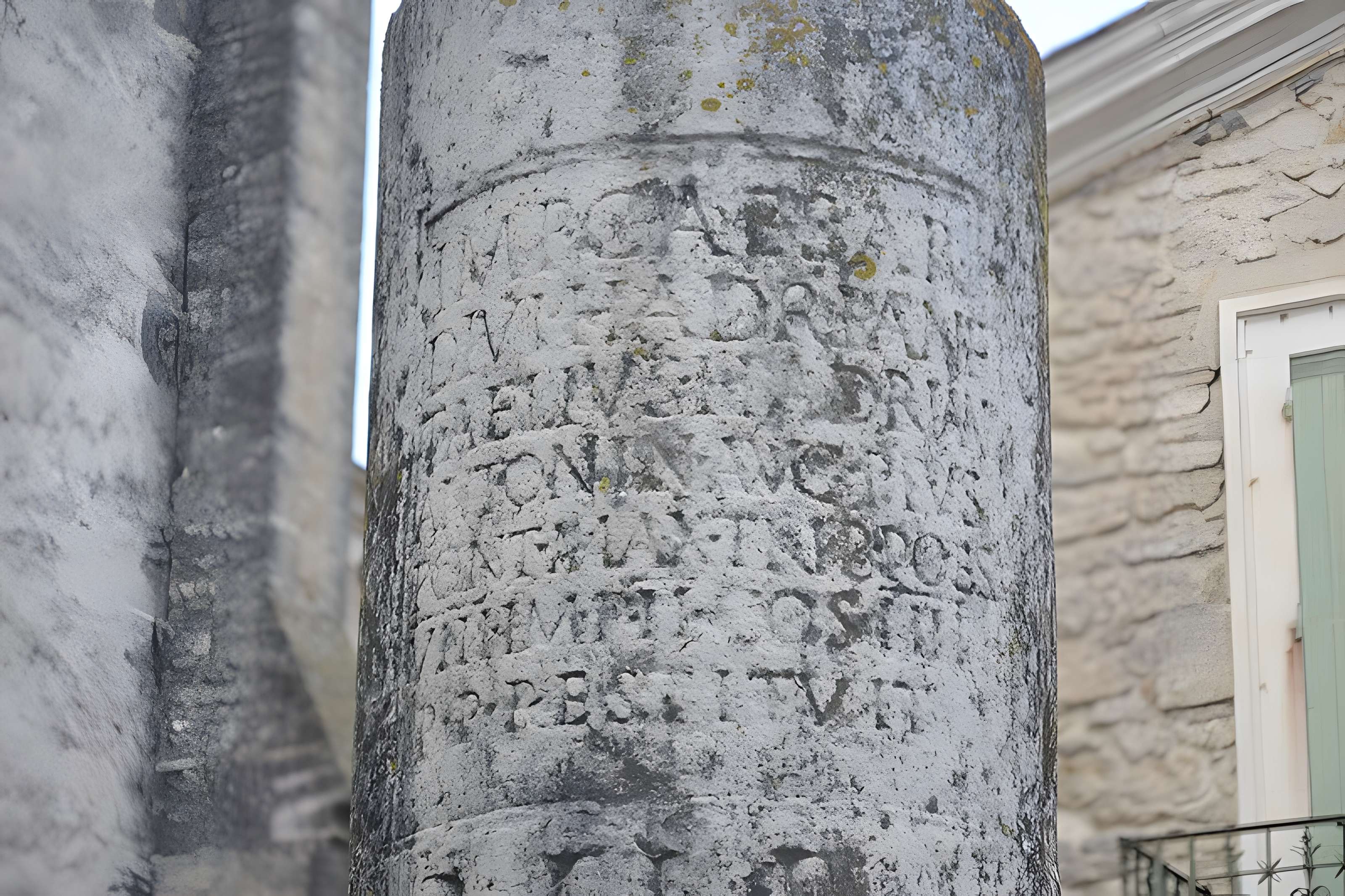 Borne milliaire de Manduel