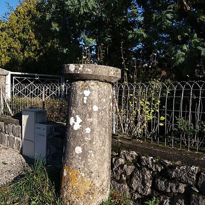 Photo de Borne milliaire de Saint-Germain