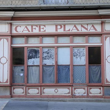 Café Plana à Olonzac