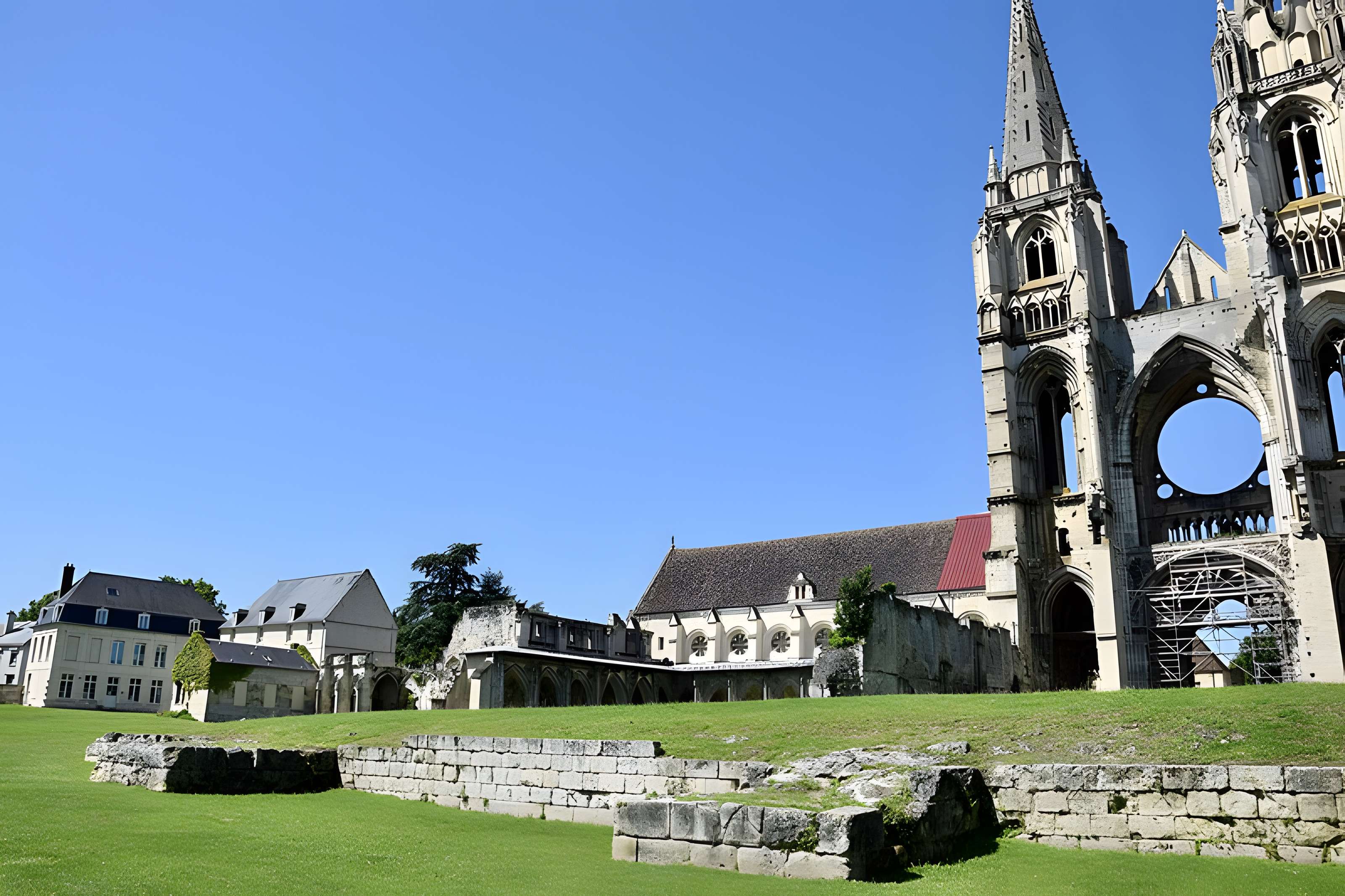 Abbaye St-Jean des Vignes de Soissons