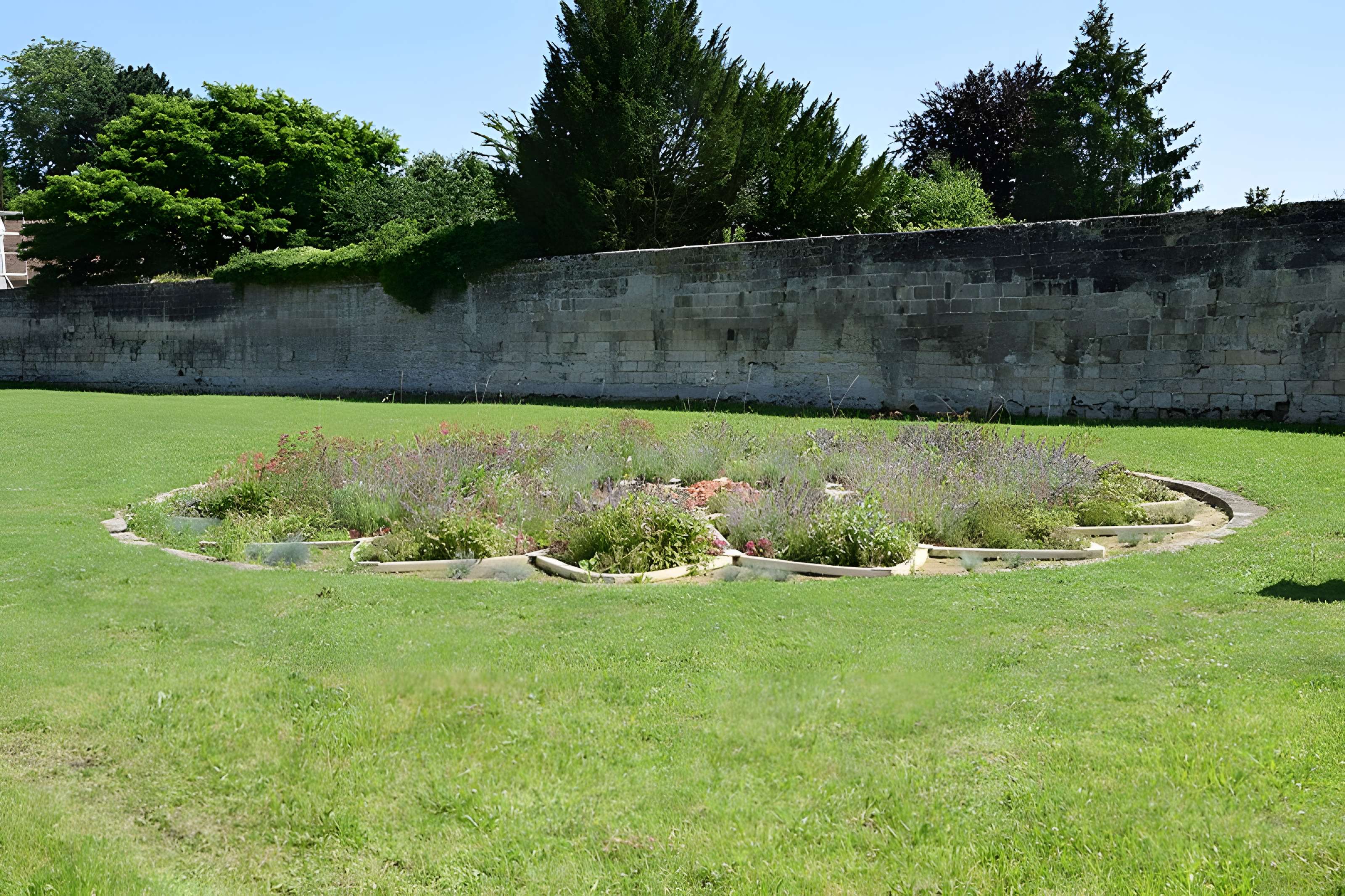 Abbaye St-Jean des Vignes de Soissons