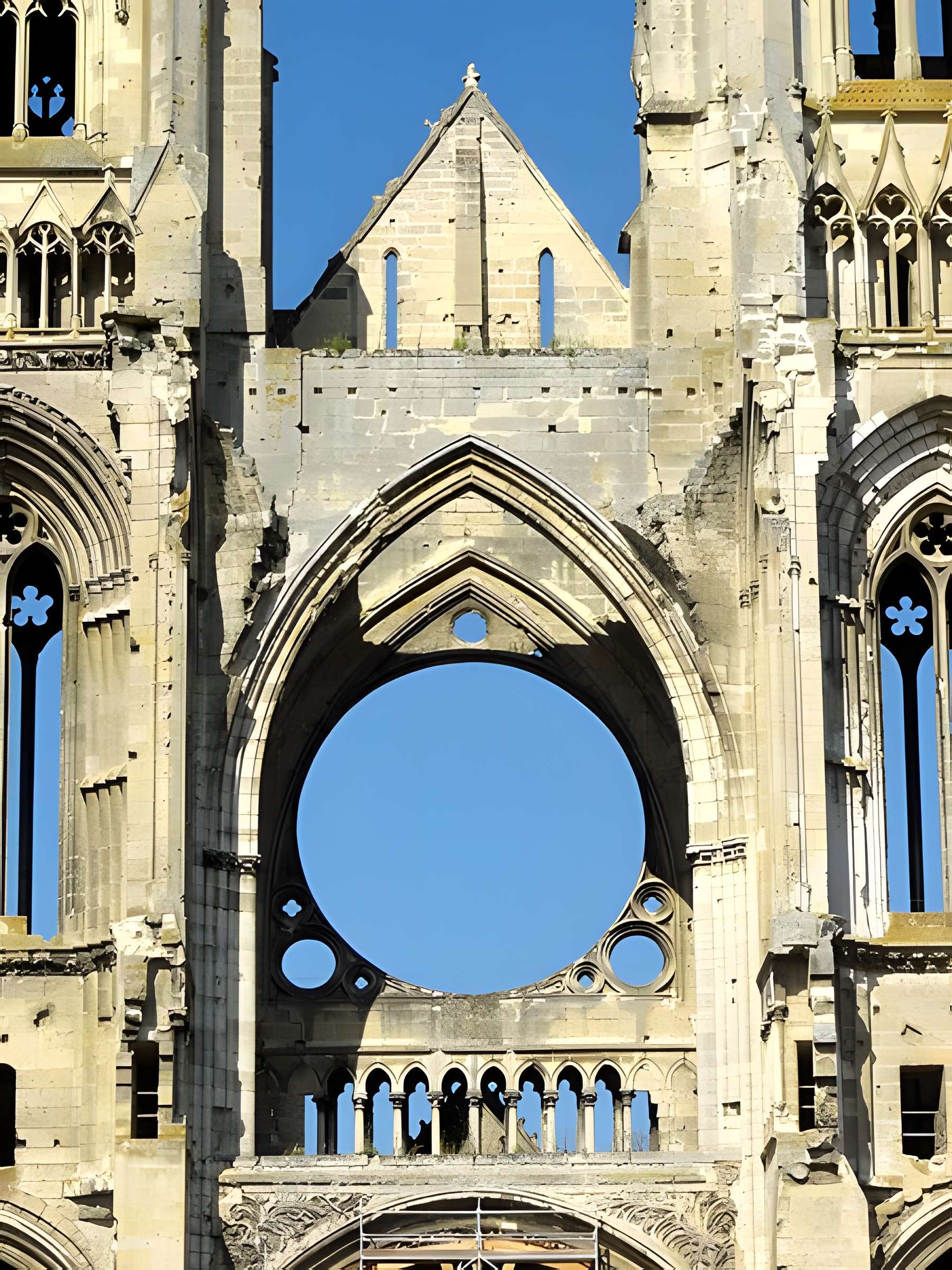 Abbaye St-Jean des Vignes de Soissons