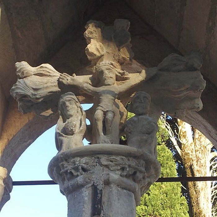Photo de Calvaire couvert du cimetière de Puy-lÉvêque