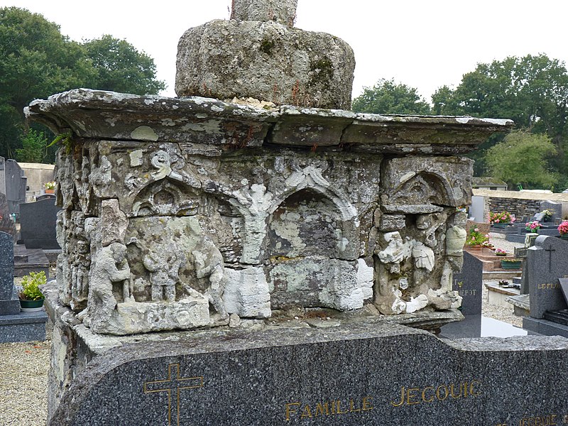 Calvaire de la chapelle de Rosquelfen