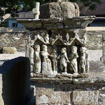 Calvaire de la chapelle de Rosquelfen