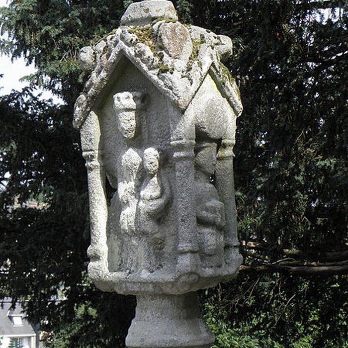 Photo de Calvaire de la chapelle Sainte-Croix de Josselin
