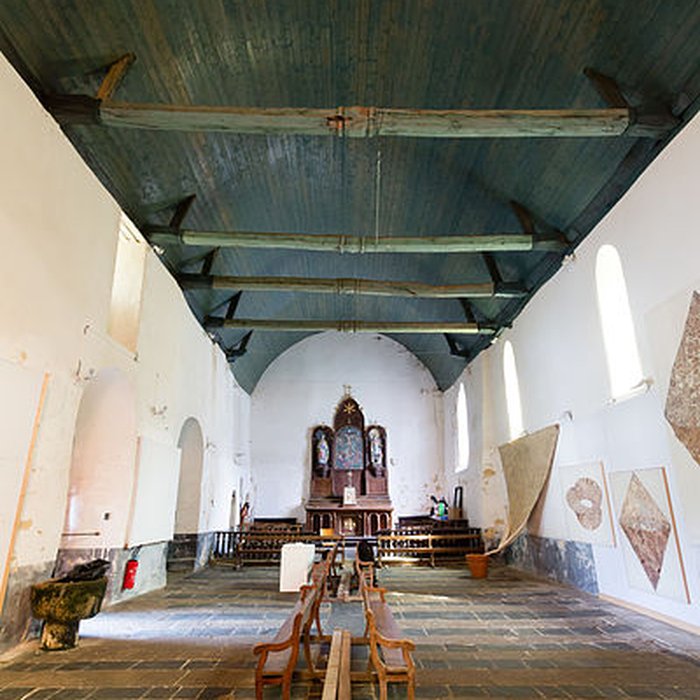 Photo de Calvaire de la chapelle Sainte-Croix de Josselin
