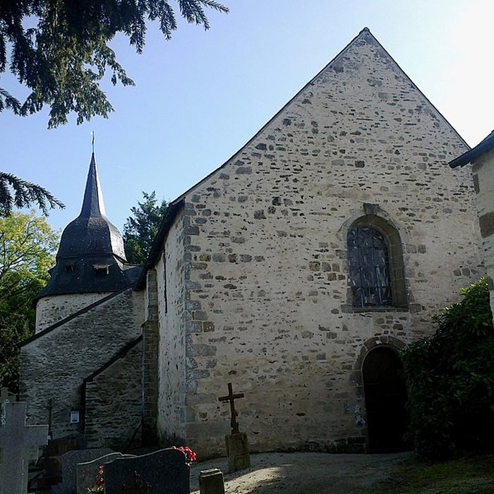 Photo de Calvaire de la chapelle Sainte-Croix de Josselin